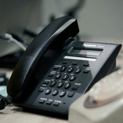 Ein Bürotelefon aus Anfang der 2000er